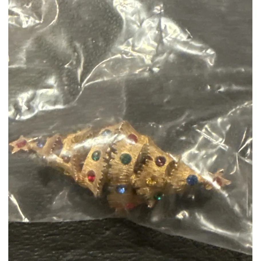 Christmas Holiday Lot Of 6 Earrings Brooch Ring Vintage Wreath Trees Santa - Image 2