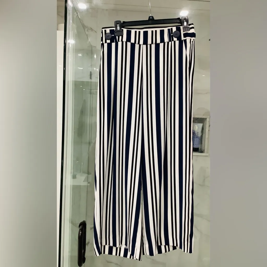 Pretty ZARA wide leg pants 🖤💙🤍 - Image 2