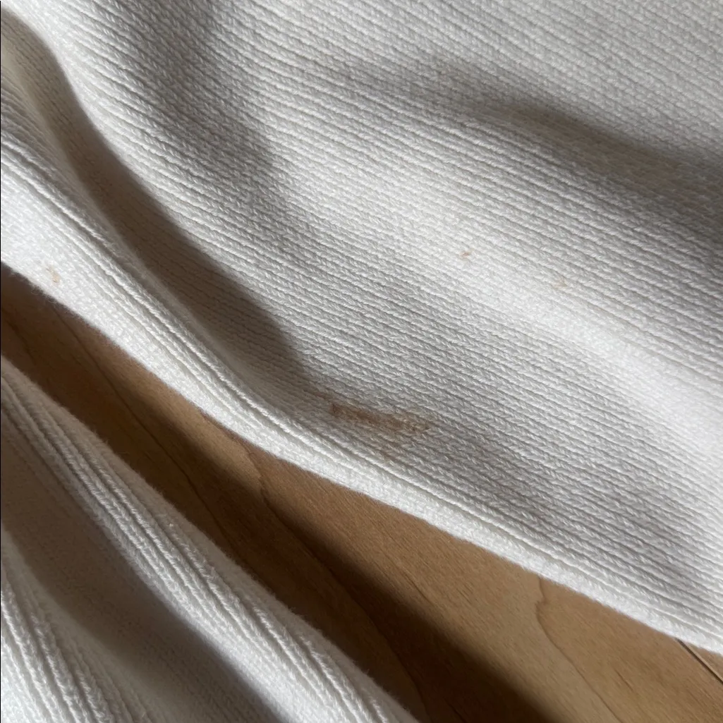 ALO Yoga Cream Button-Up Cardigan - Image 4