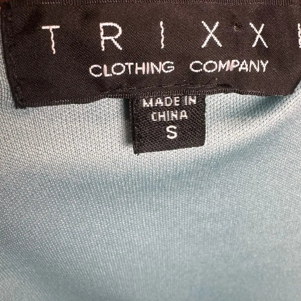 light aqua blue peek a boo lace fit and flare dress size small. - Image 5