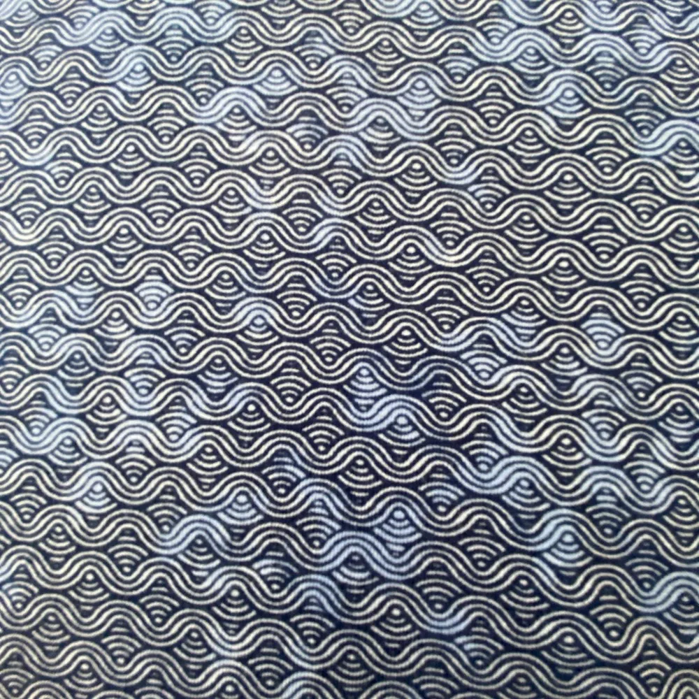 Lands' End Blue Boxy Short Sleeve T-Shirt Shades of Blue Wavy Print Size Small - Image 6