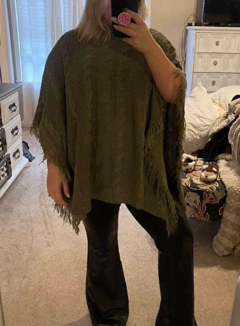 Poncho Sweater Green Size XL - Image 3
