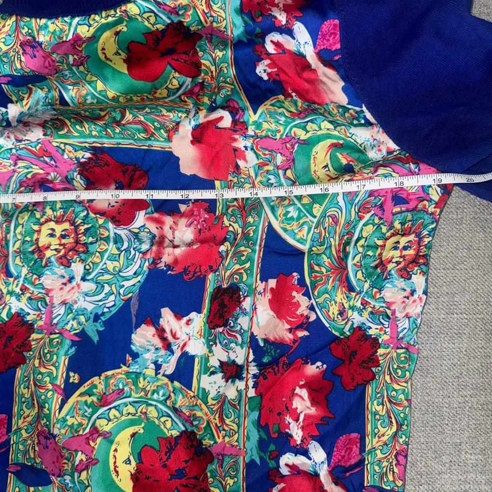 Yuka Mixed Media Print Turtle Neck Size Medium Blue - Image 11