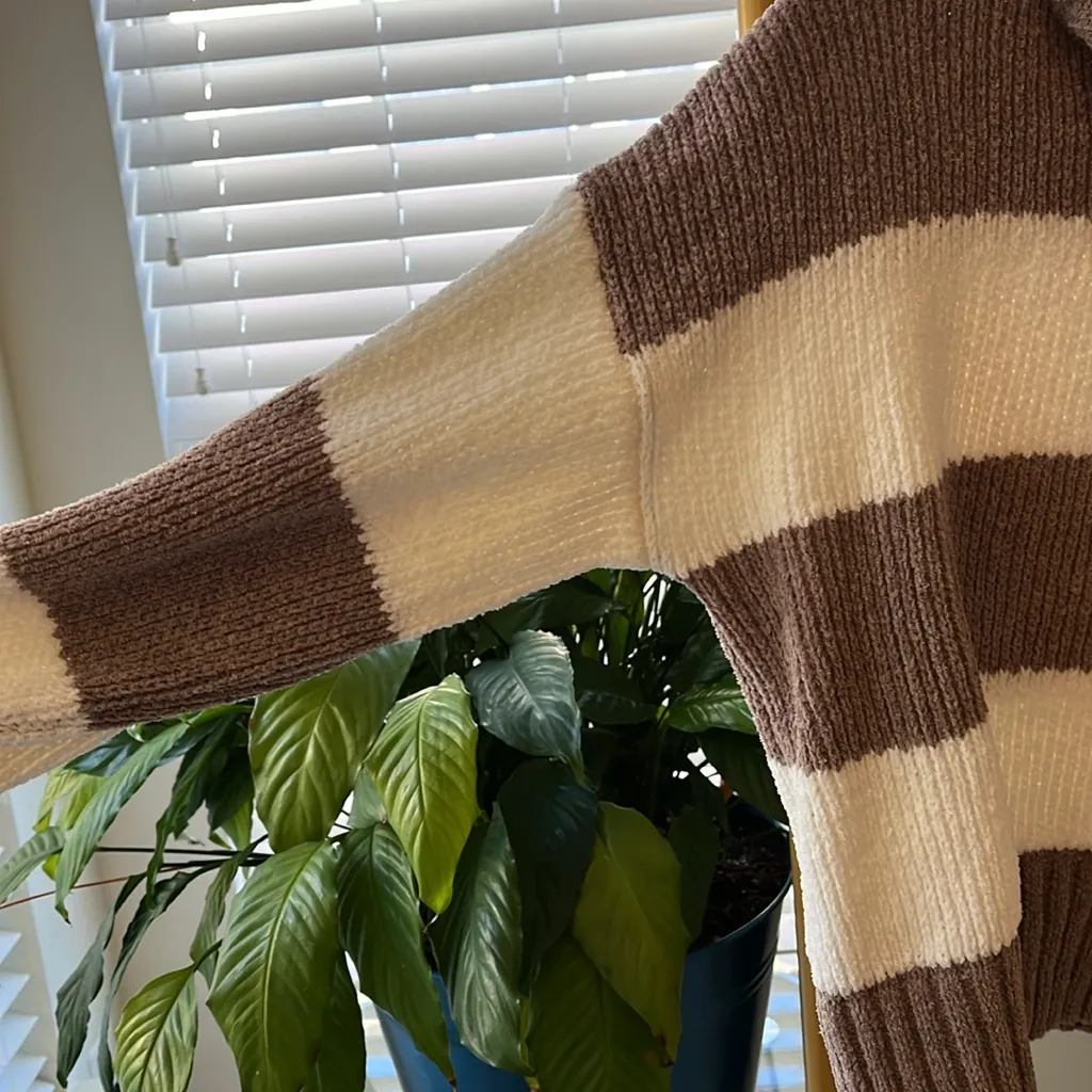 Pink Rose  Turtle neck sweater - Image 6