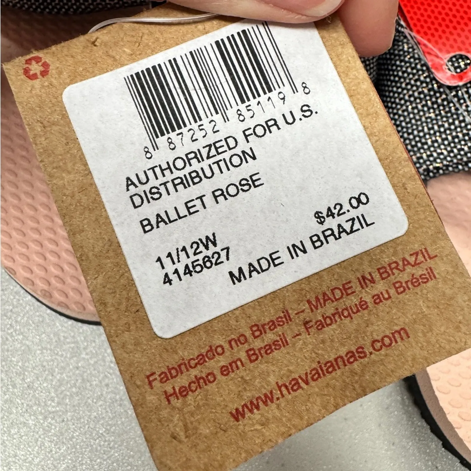 Havaianas Grey Silver Thong Sandals Womens 11/12 NWT Beachy Vacation Flats - Image 4