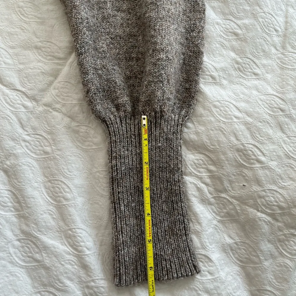 Gray Free Assembly winter sweater Size L - Image 16