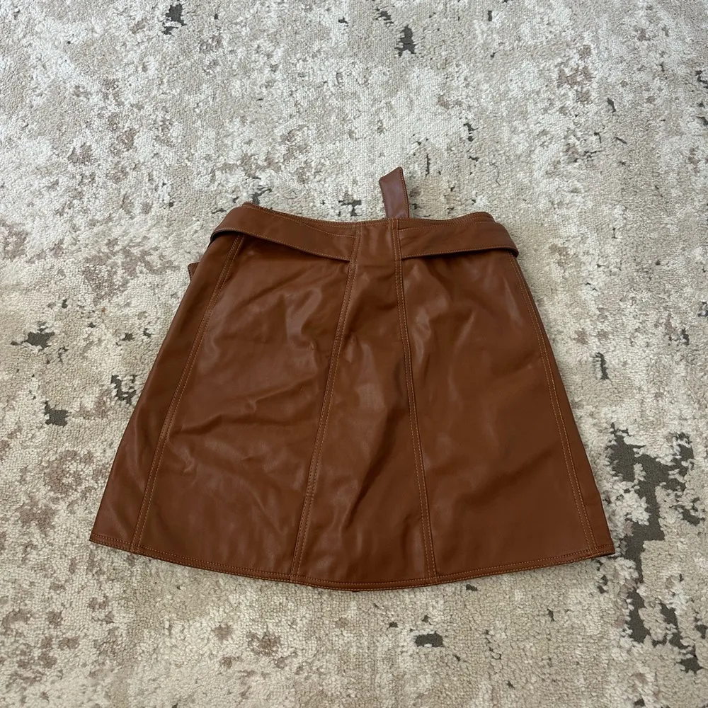Devine Heritage Wrap Leather Mini Skirt Size Large NWT - Image 2