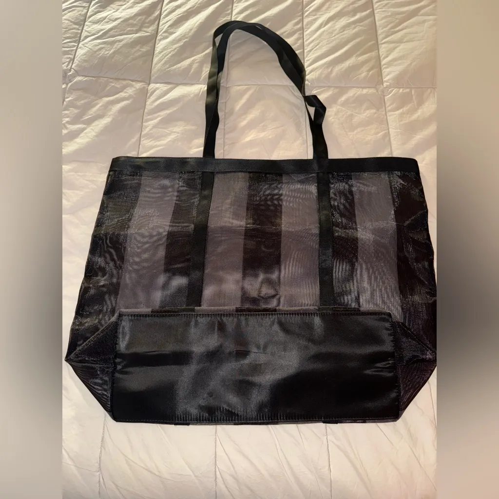 Victoria's Secret Black Mesh Tote with Gold Heart - Image 3