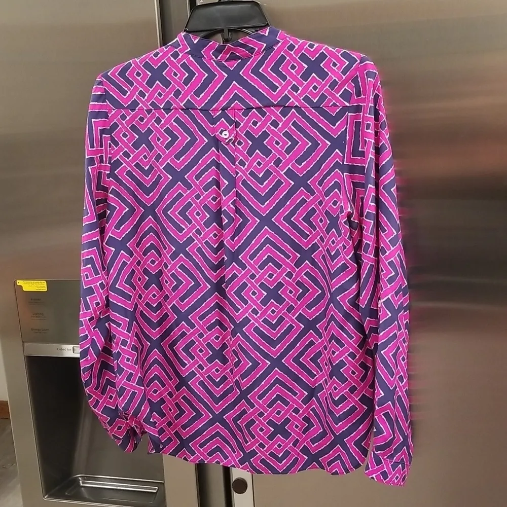 💕ALICE & TRIXIE💕 100% Silk Print Blouse ~ Blue and Pink Prink Medium EUC - Image 2