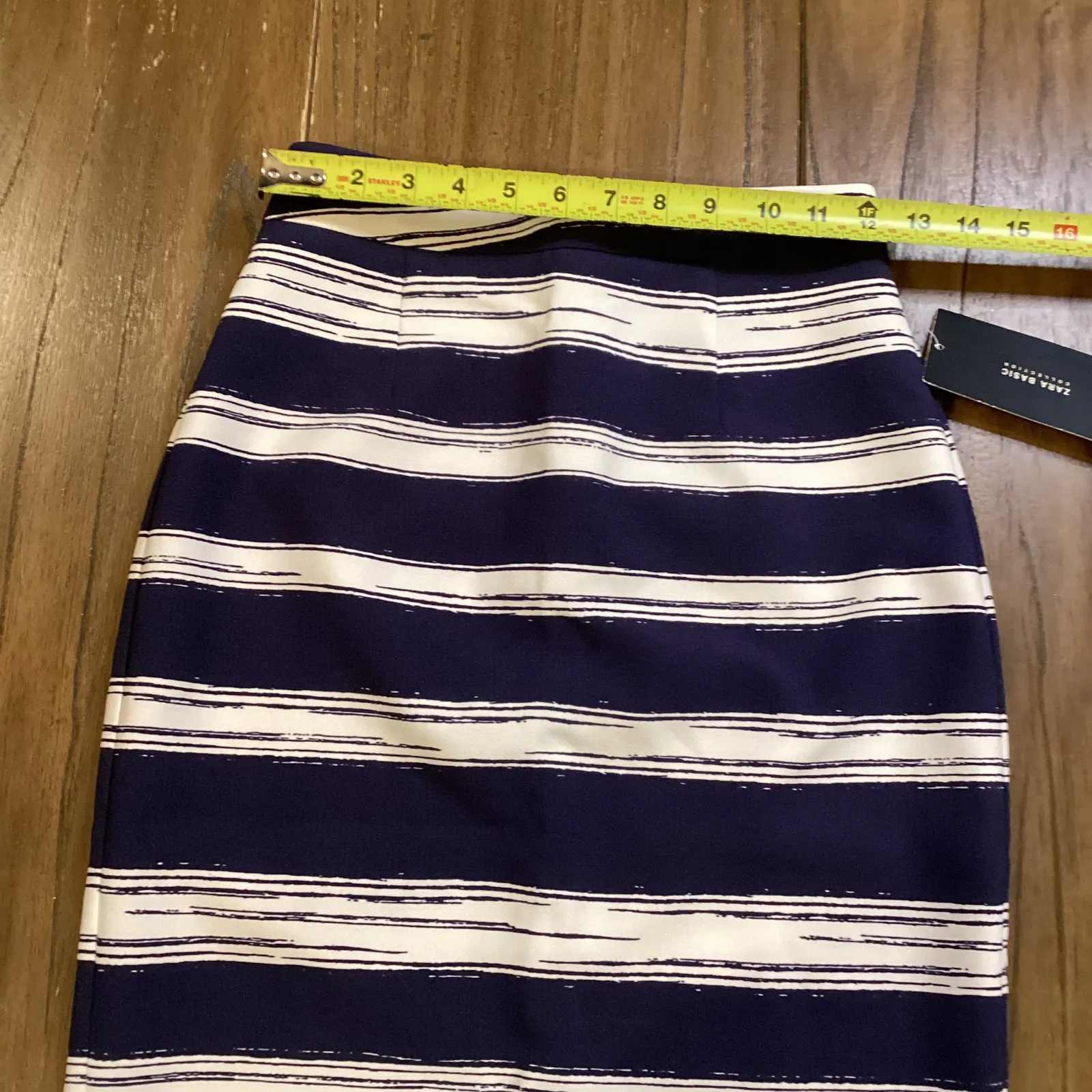 Zara Navy and White stripe fitted straight pencil knee length Mini skirt XS NWT - Image 4