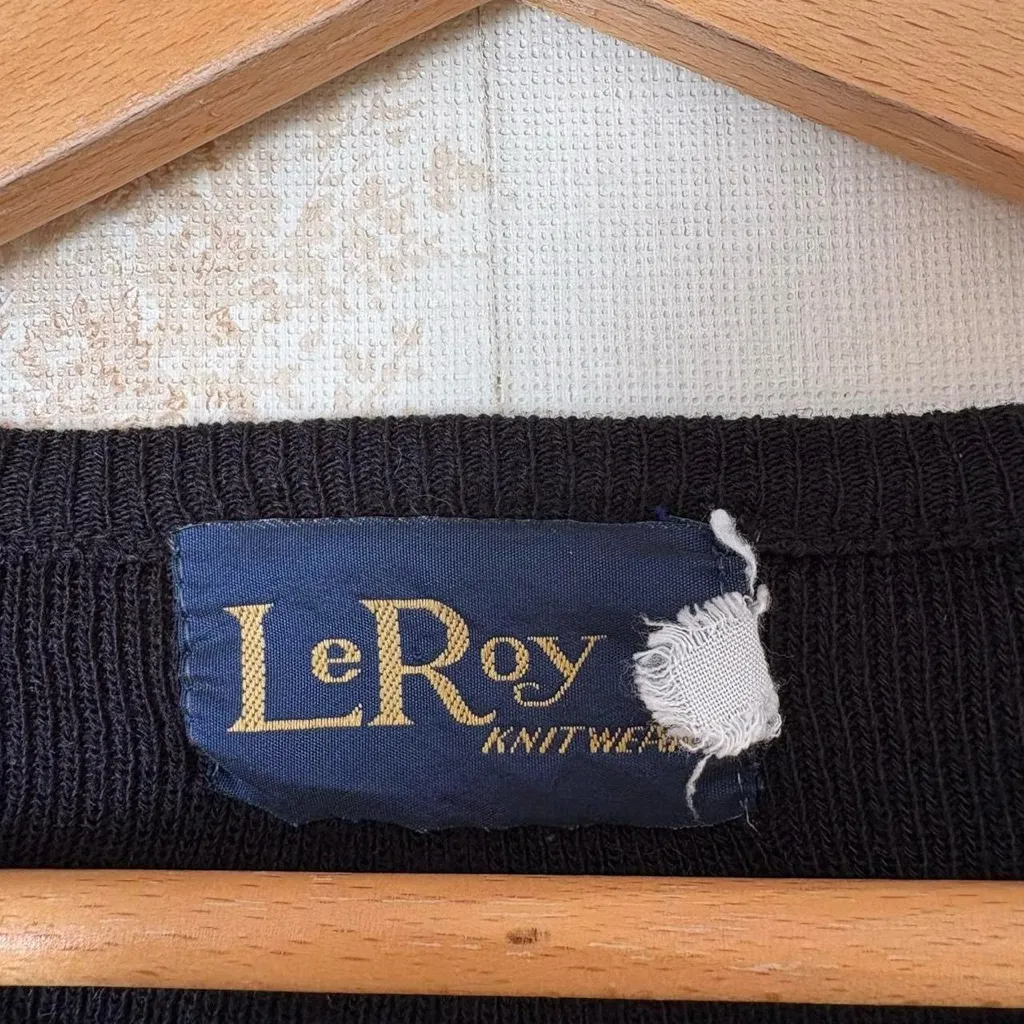 Vintage 70s LeRoy Knitwear black zebra embroidery v neck ribbed pullover sweater Size L - Image 7