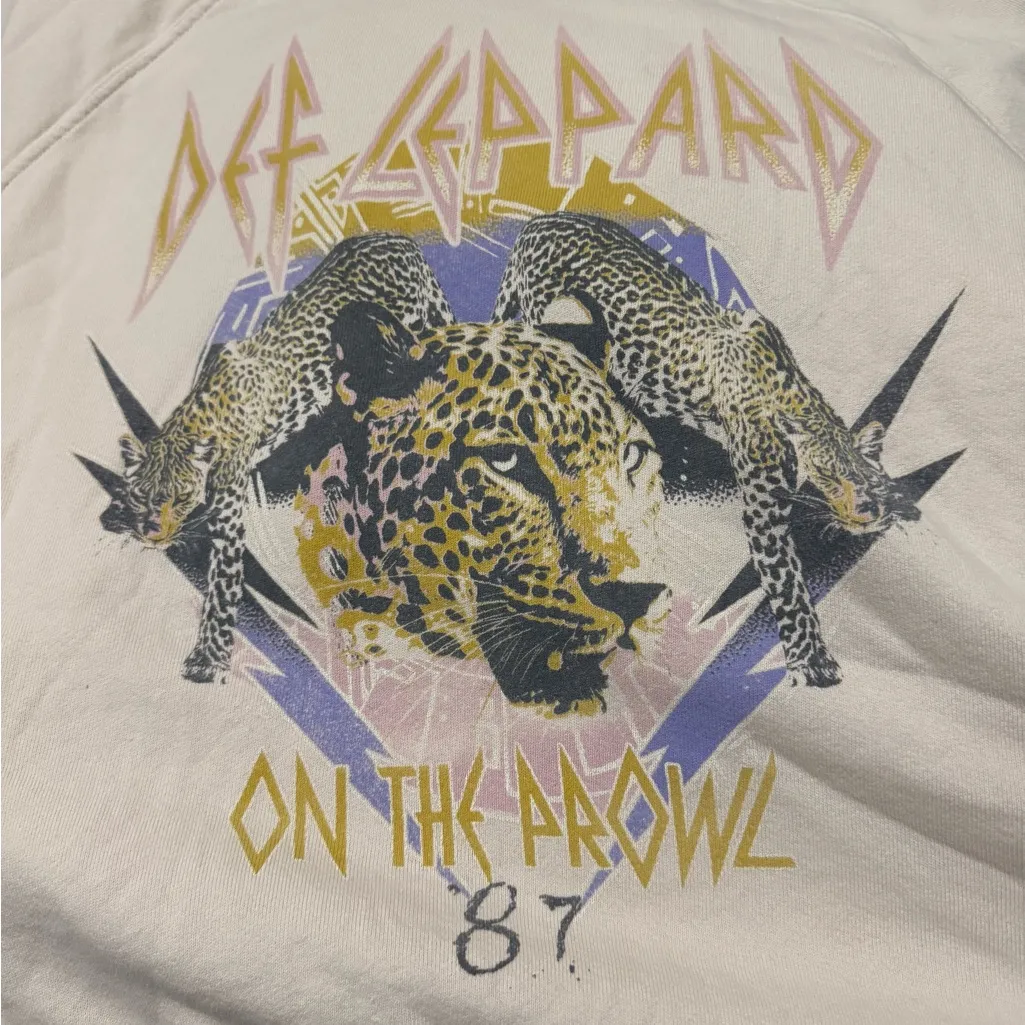 Daydreamer Def Leppard On the Prowl Crewneck Sweater size Medium - Image 4