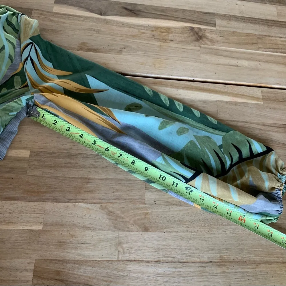 NWT  Palm Print O-Ring Crop Long Sleeve Blouse 2 - Image 10