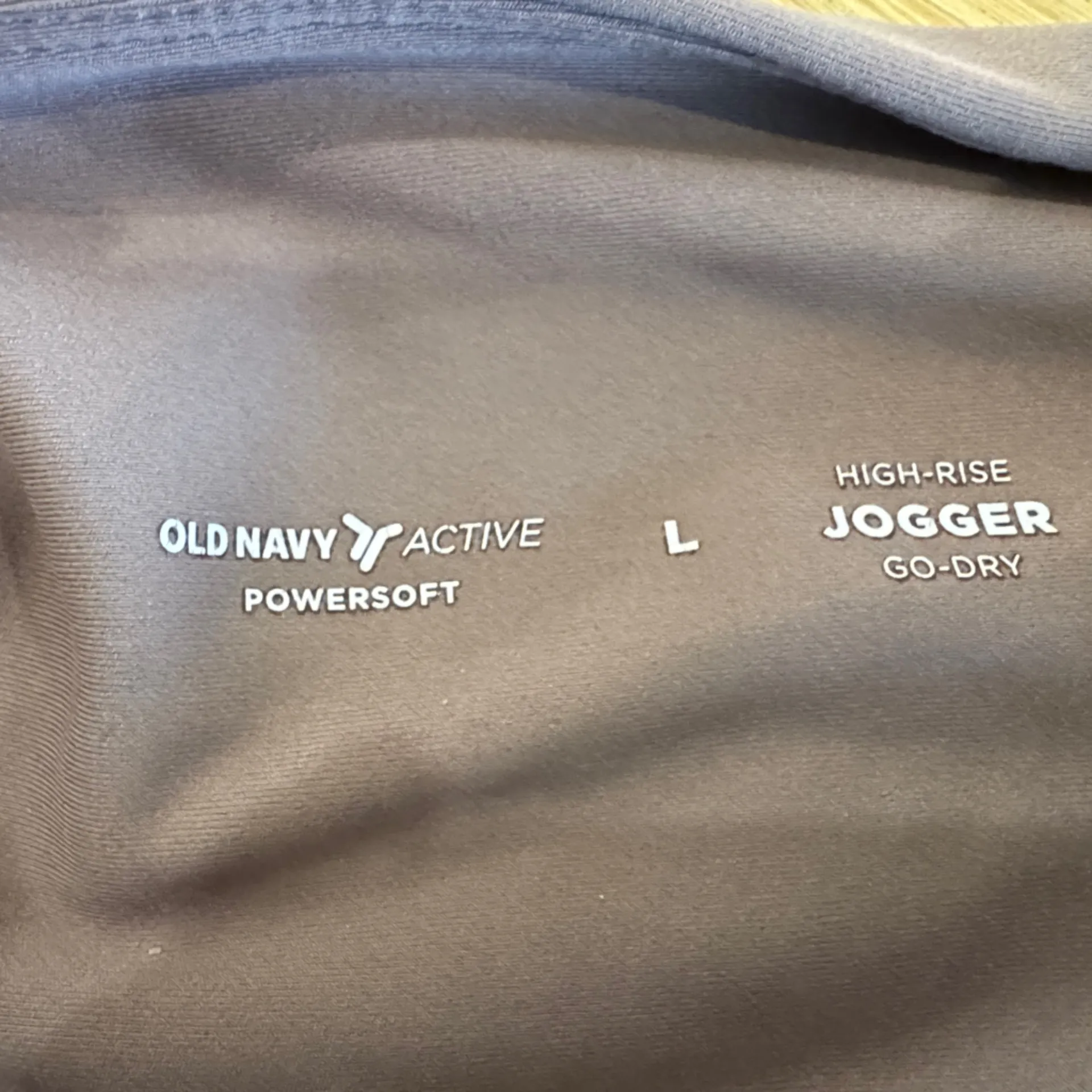 Old navy active high-rise jogger mythical size large - Image 3