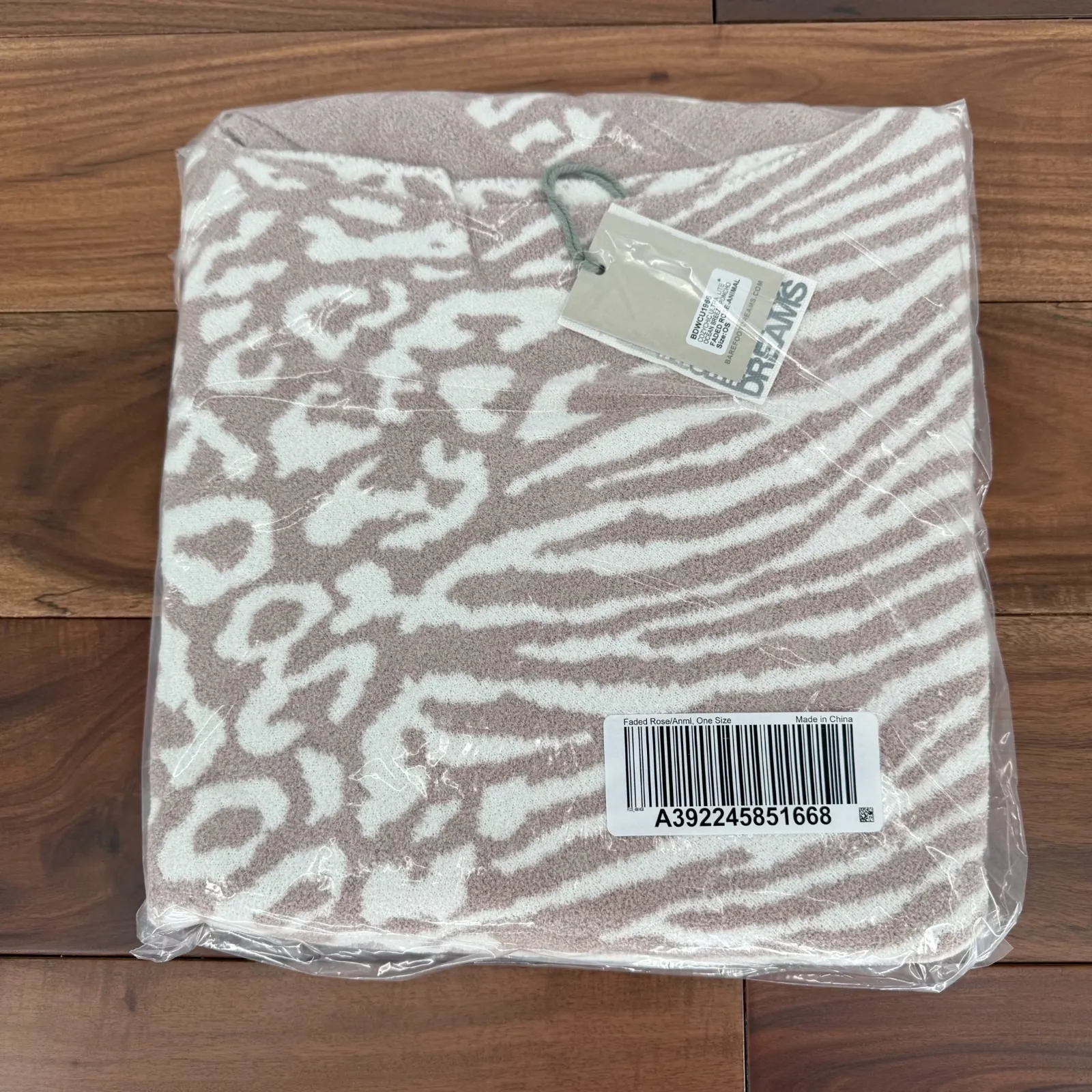 Barefoot Dreams CozyChic Ultra Lite Ocean Breeze Poncho Womens‎ OS Animal - Image 7