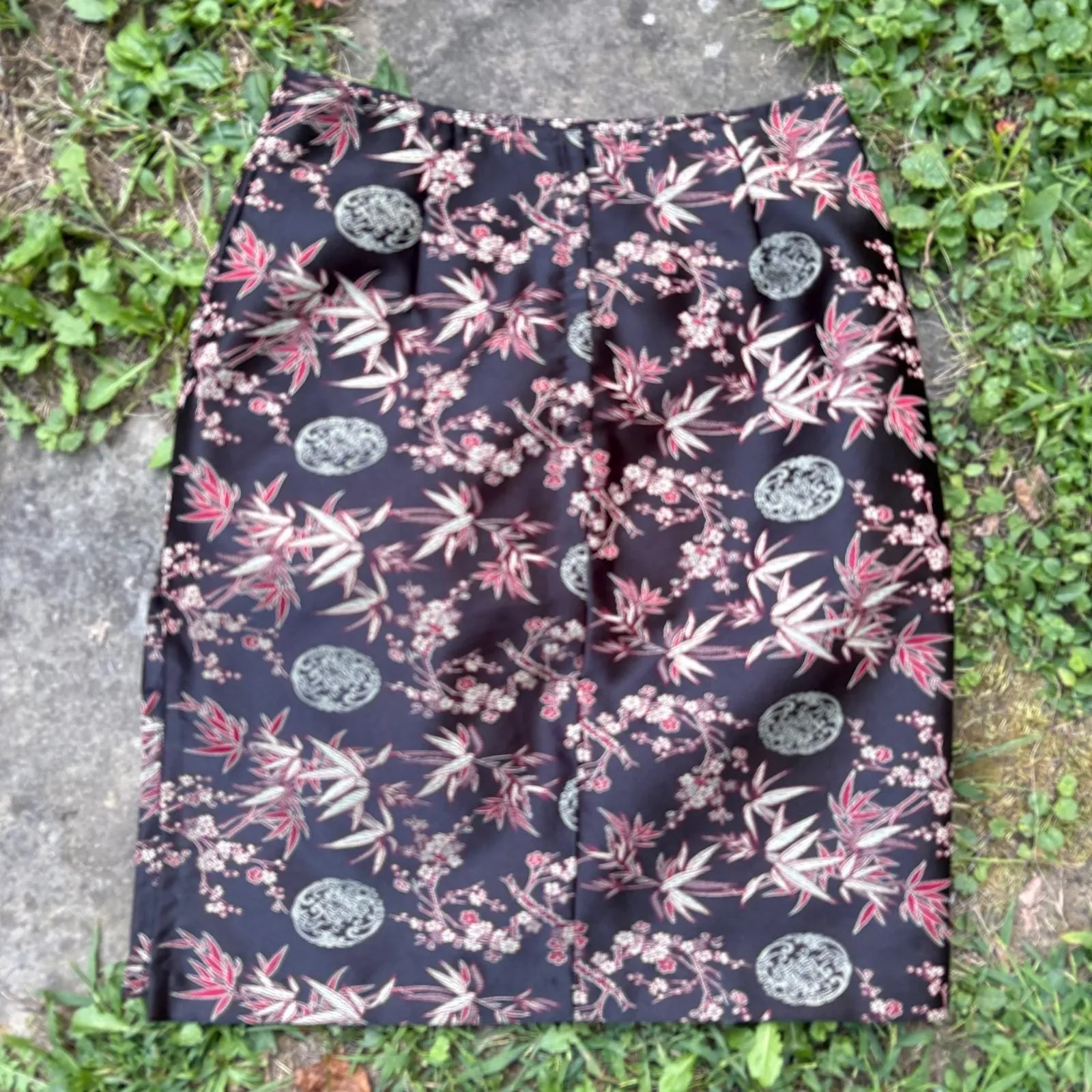 XOXO Women's Size‎ 3 Mini Skirt Black Asian Floral Print Y2K Career Casual Retro - Image 8