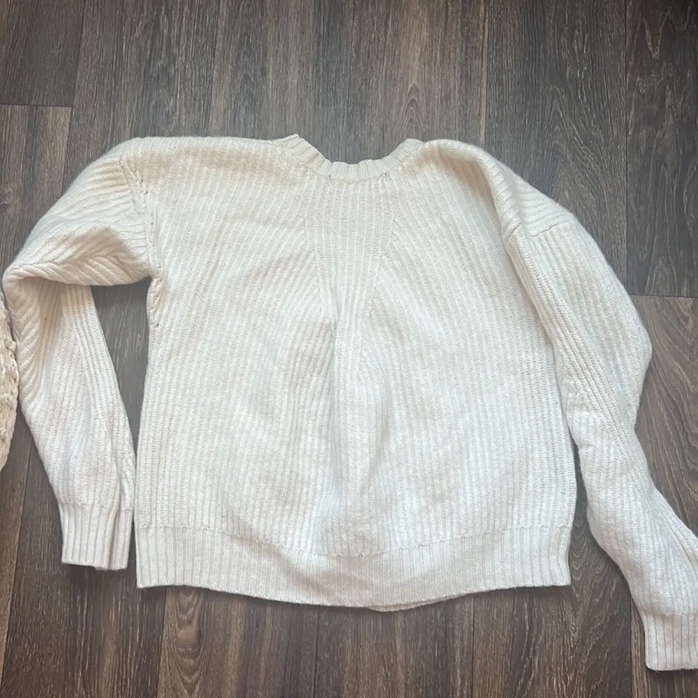 House of Harlow  Sweater - Image 5