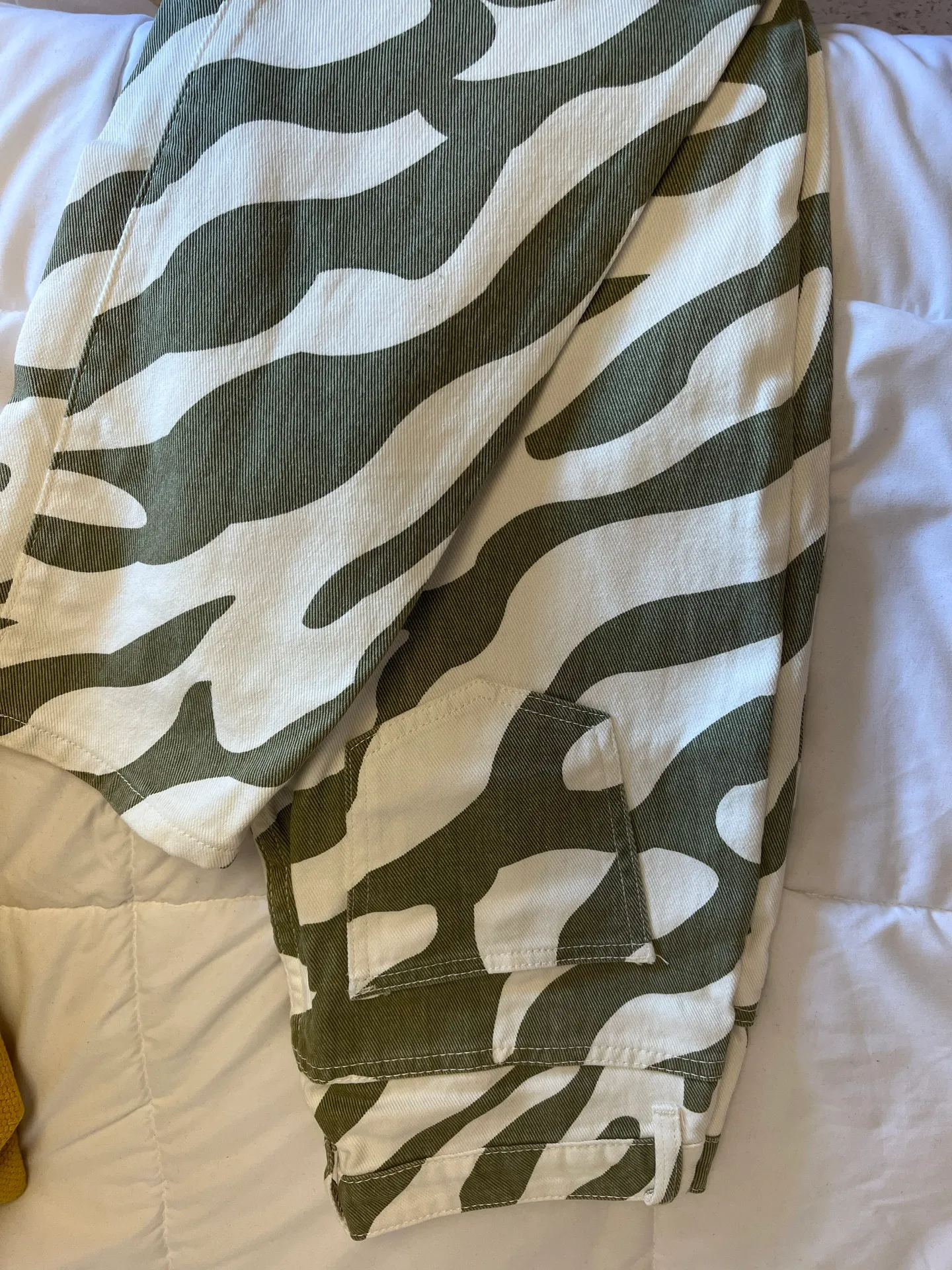 SheIn Zebra Print Jeans  - Image 5