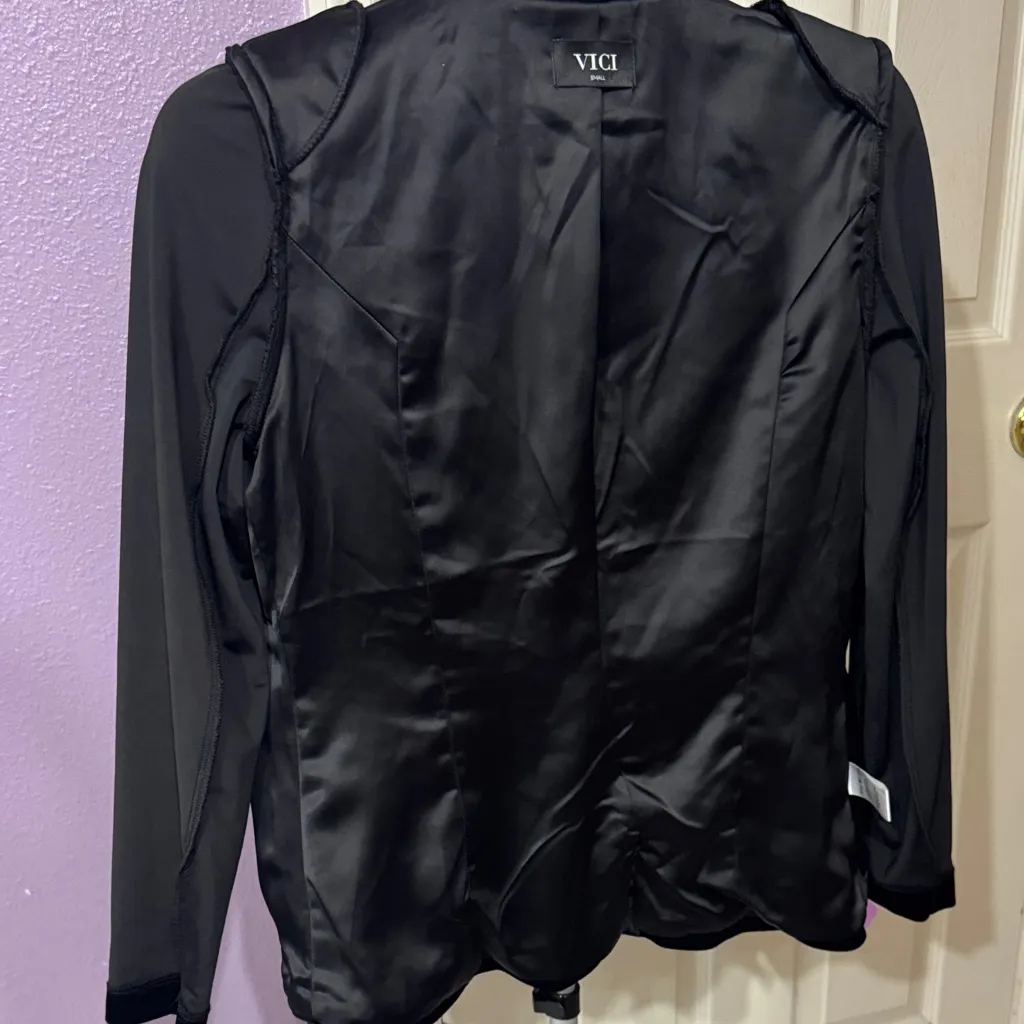 Elegant Black Velvet Blazer. Vici - Image 7