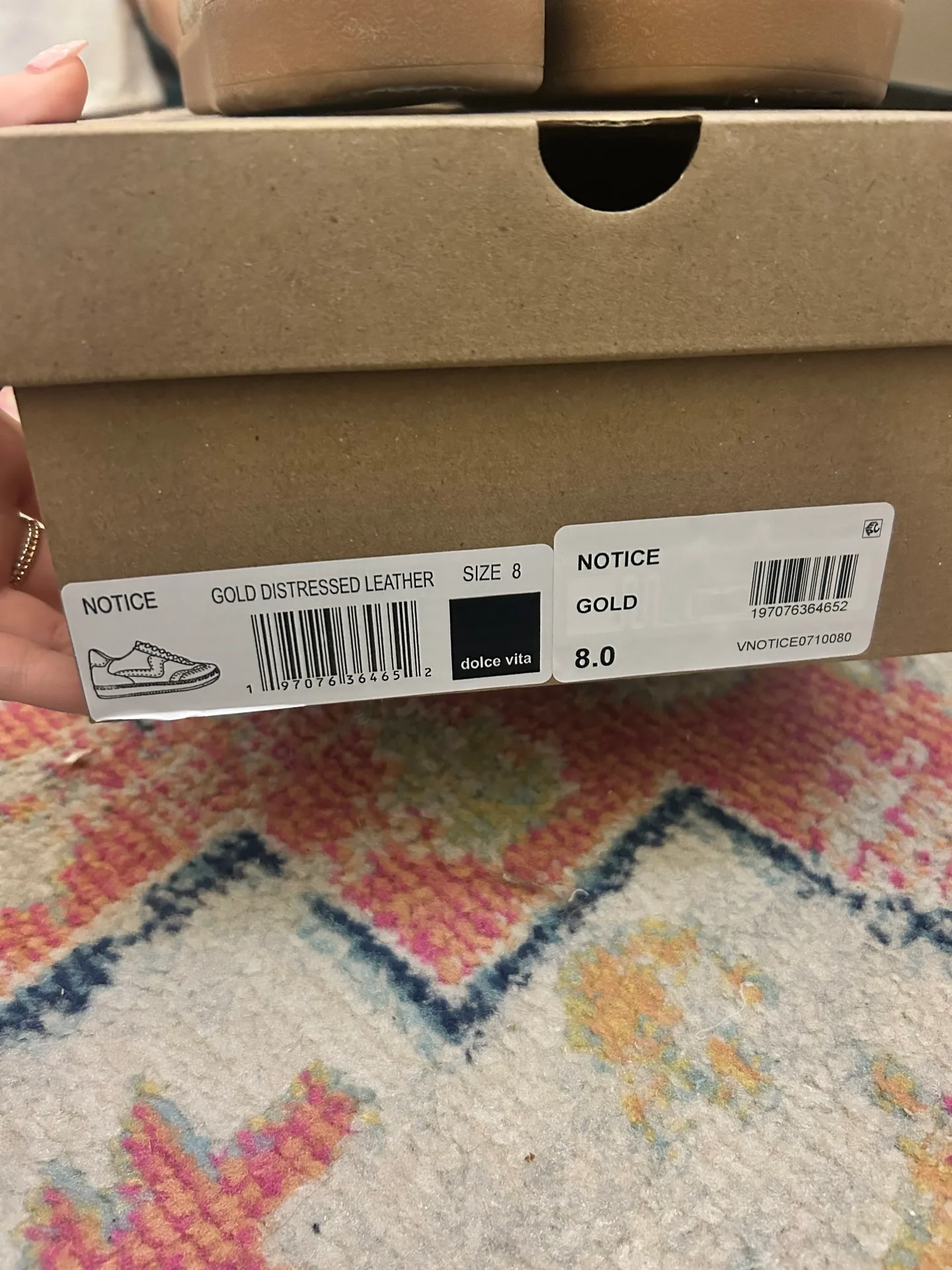 Dolce Vita Sneakers Gold Size 8 - Image 2