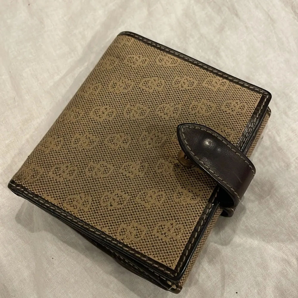 Dooney and Bourke vintage wallet Brown - Image 3