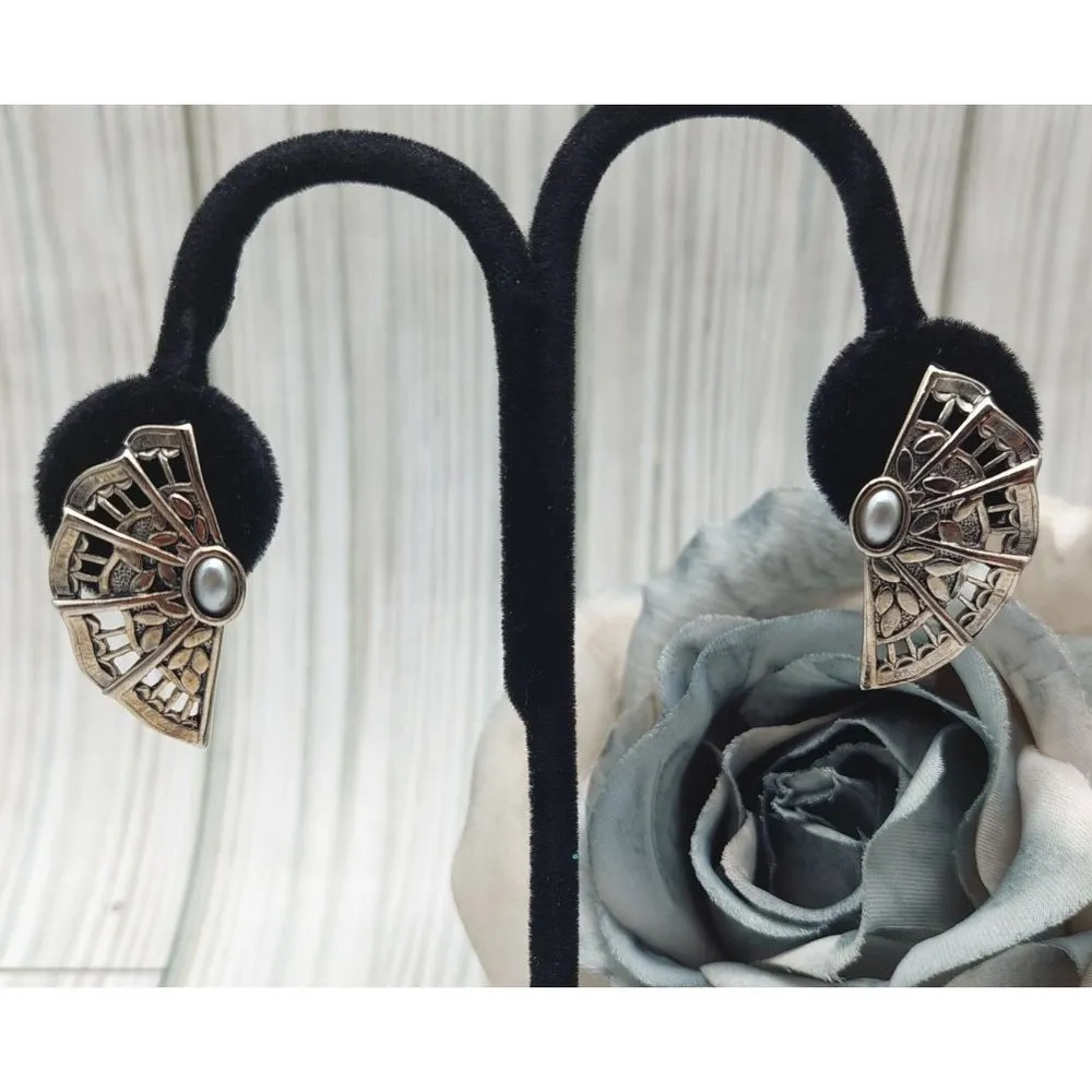 Silver Tone Gunmetal Clip On Filigree Fan Earrings Tiny Faux Pearl 1.3" - Image 5