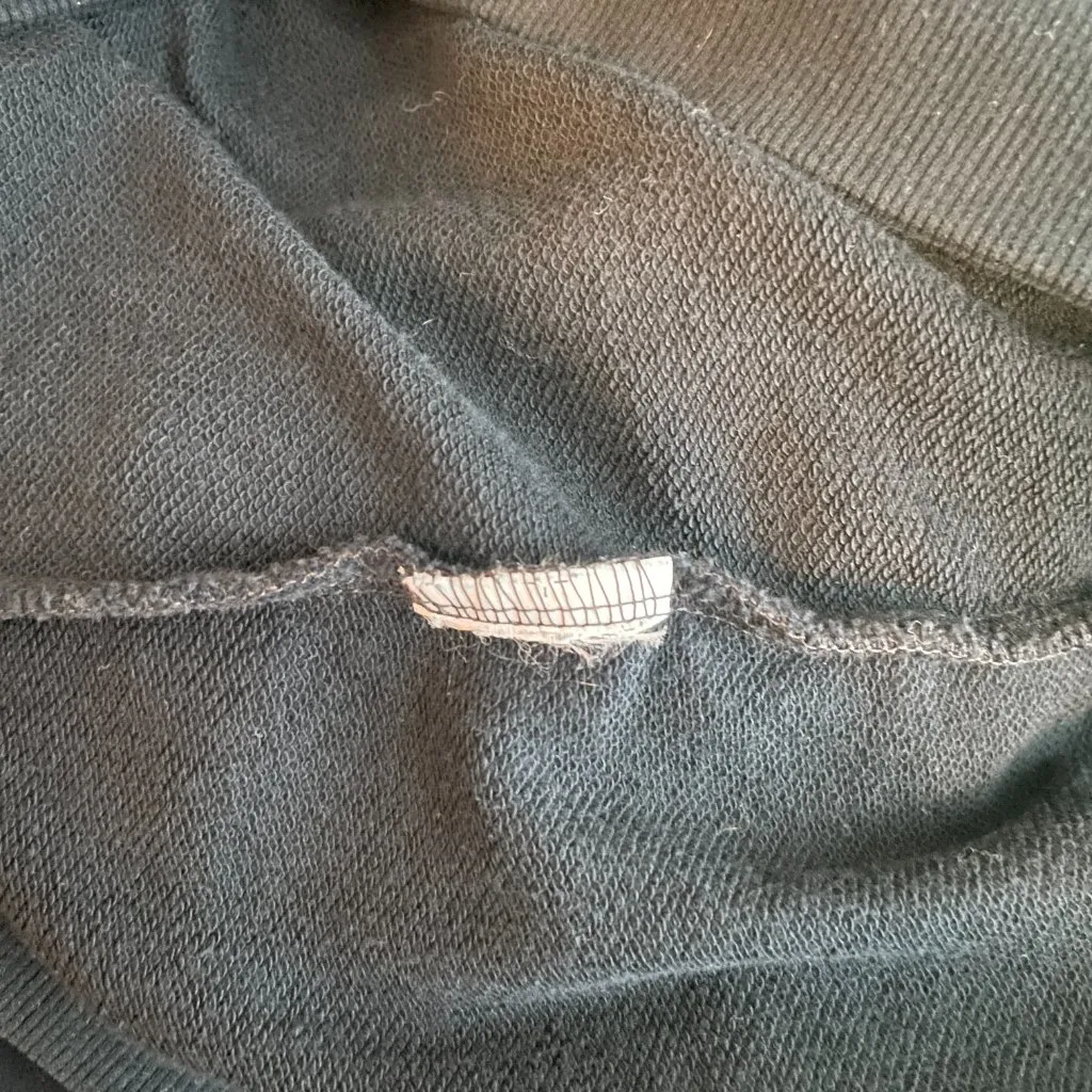 Walt Disney World Women XS Black Gold Castle Crewneck Sweatshirt Long Sleeve - Image 7