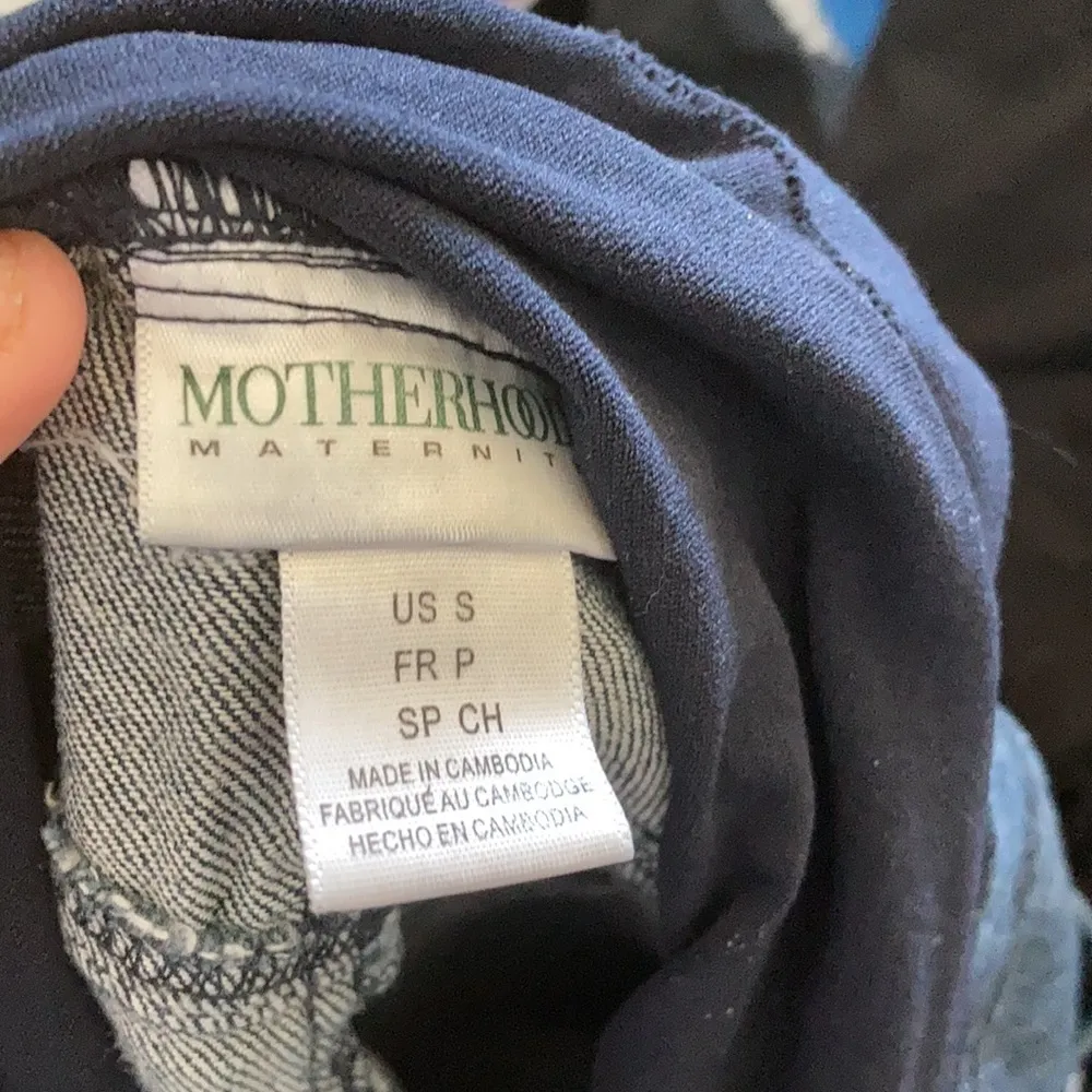 FINAL MARKDOWN Motherhood maternity denim skirt small - Image 4