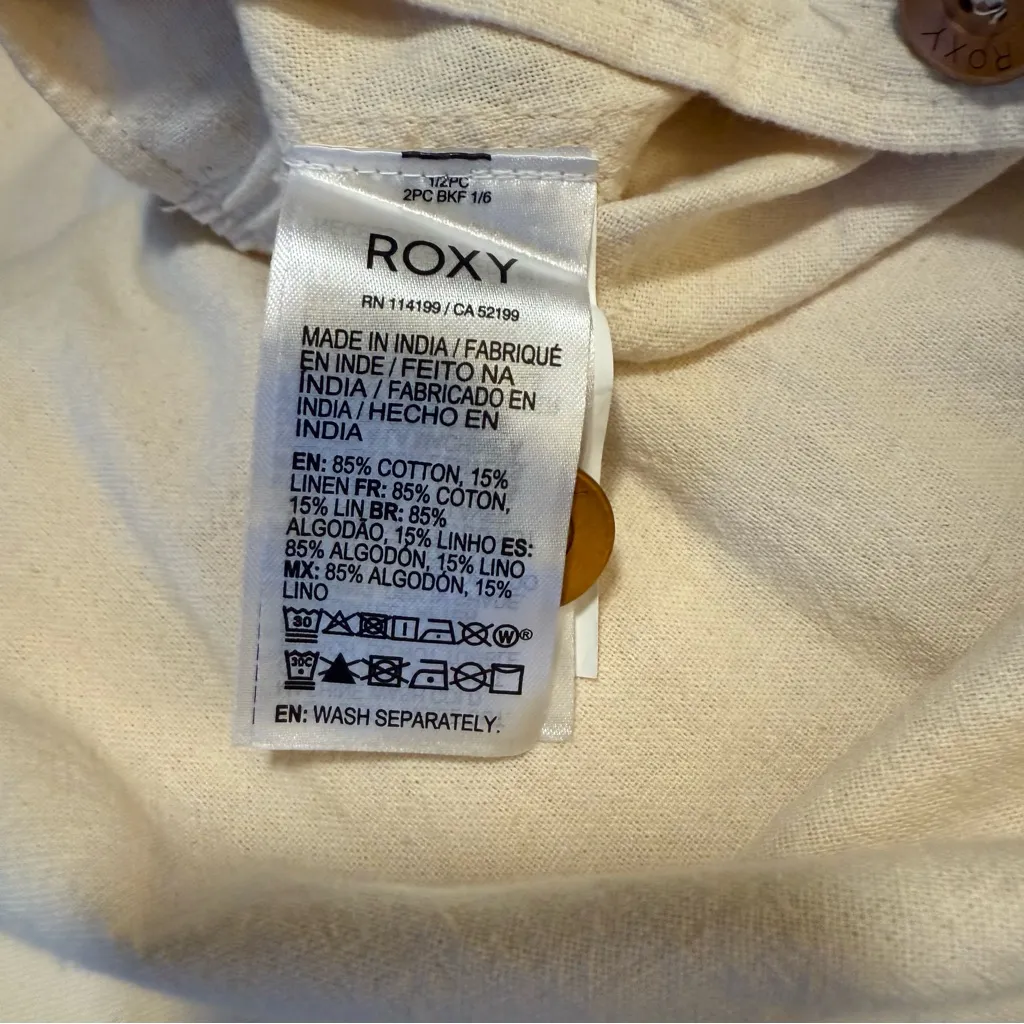 NWOT Roxy Oceanside Button Pants - Image 2