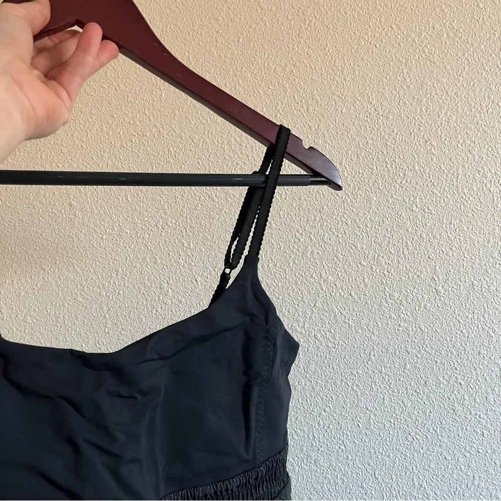 Lululemon Bliss Tank Top -Flowy- in Black Size 8 - Image 7