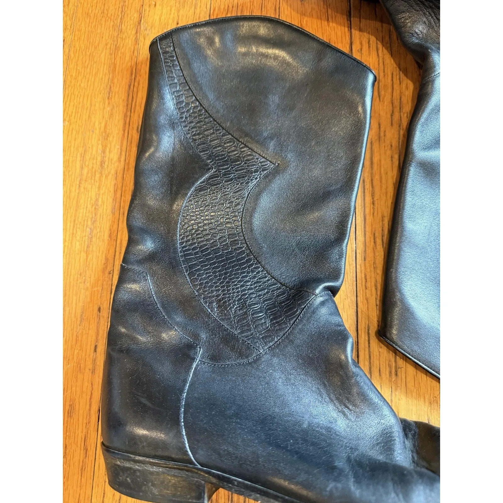 Womens Leather Boots Size 6.5 M Black Knee High Riding Reptile Trim Pointed Toe - Image 2