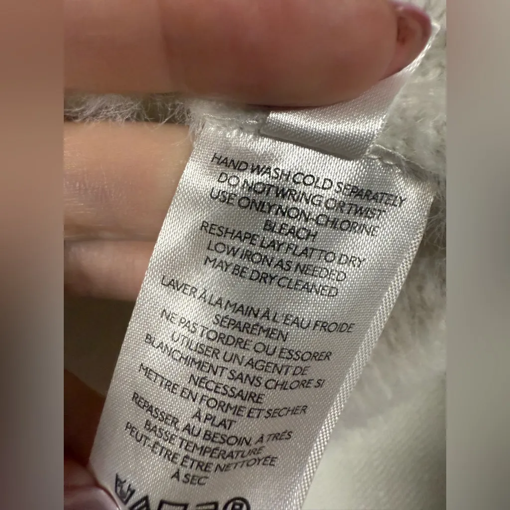 Urban Outfitters White Fuzzy Crewneck Crop Sweater XS - Image 7