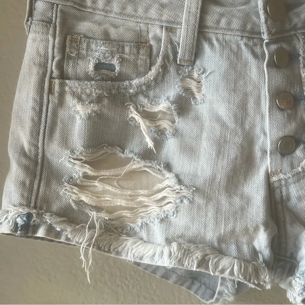 Abercrombie & Fitch Women's Distressed Denim Shorts Blue Size 0 - Image 4