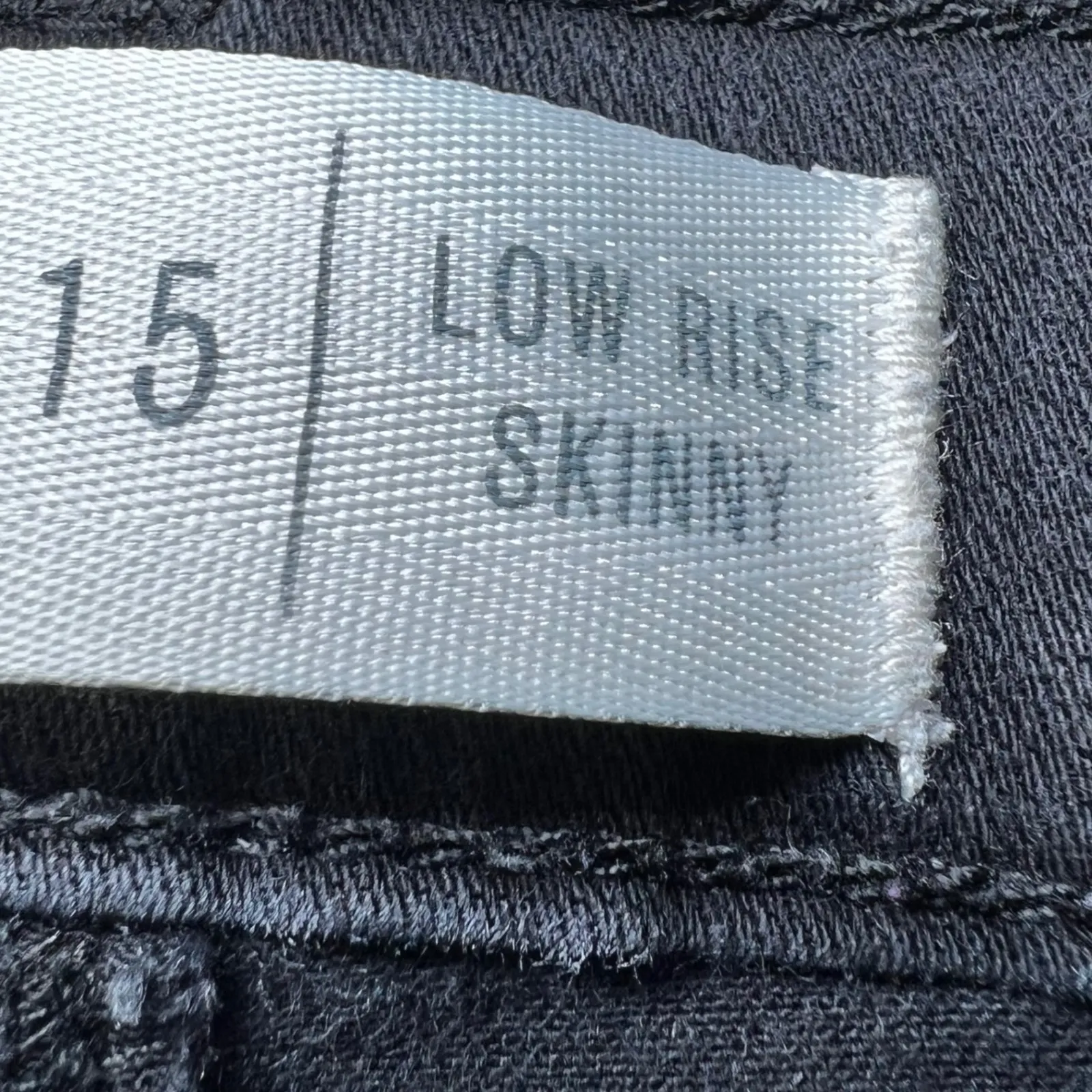 Mudd FLX Stretch Low Rise Skinny Distressed Ripped Jeans Womens 15 Black Denim - Image 5