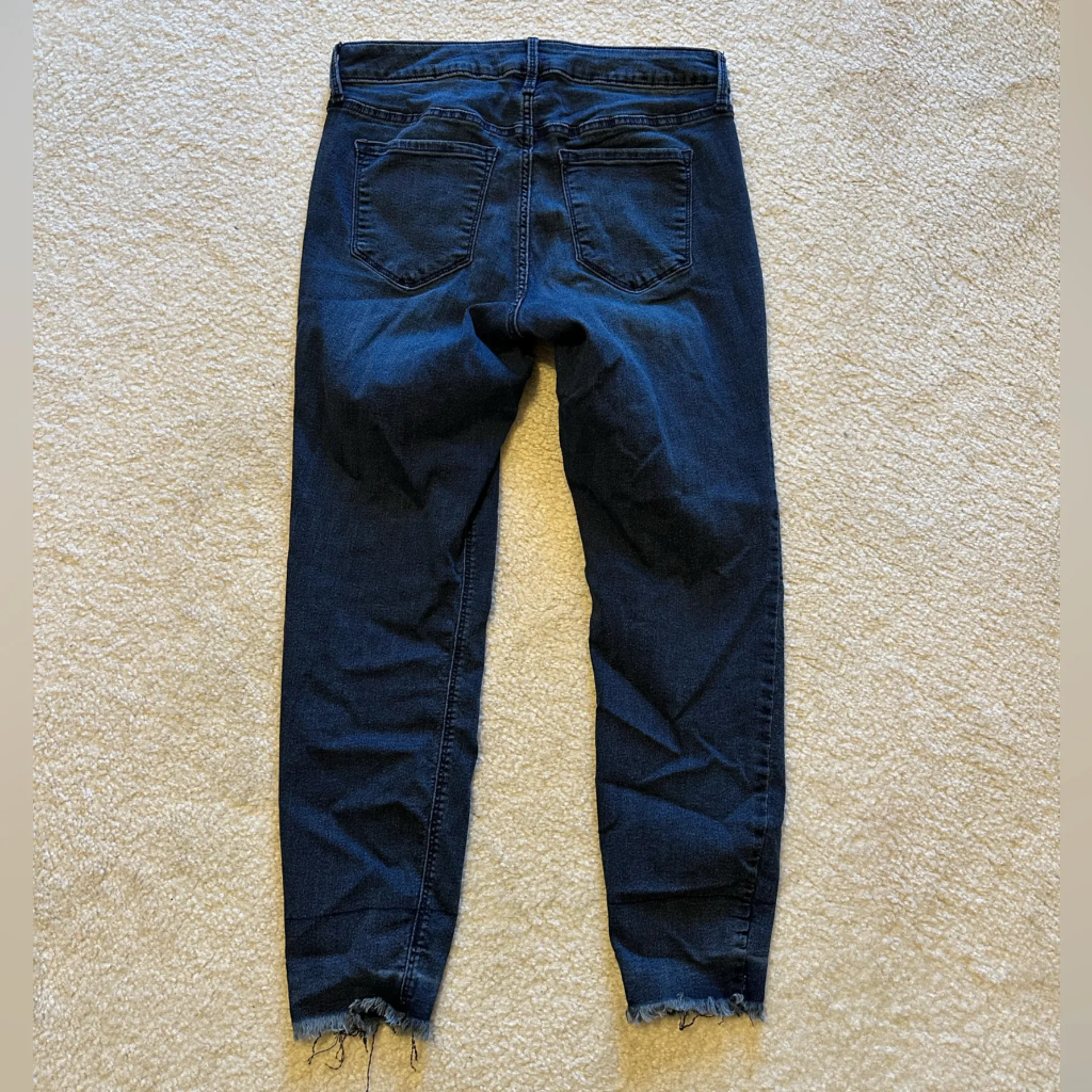 Old Navy Mid-Rise Rockstar Super-Skinny Jeans Dark Wash 10 - Image 5