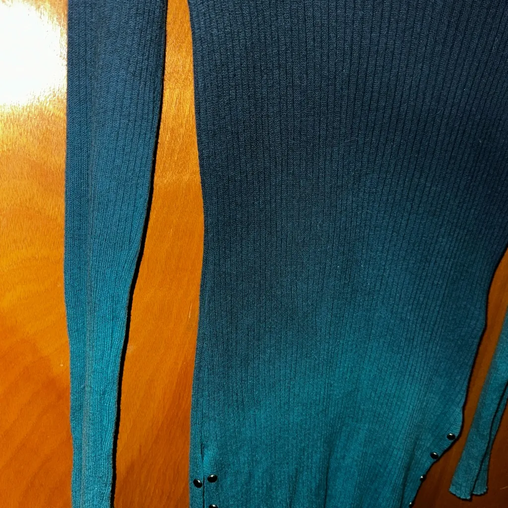 Rock & Republic Ombré Keyhole Studded Long Sleeve High Low Blue XL Sweater - Image 3