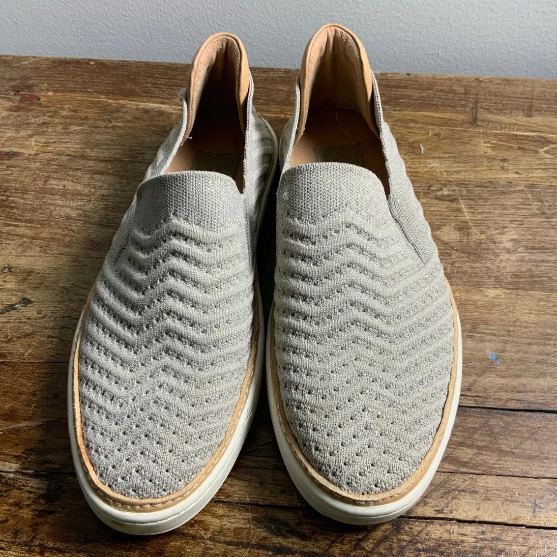 Ugg Sammy Chevron Knit Slip-on Sneakers size 8.5 - Image 2