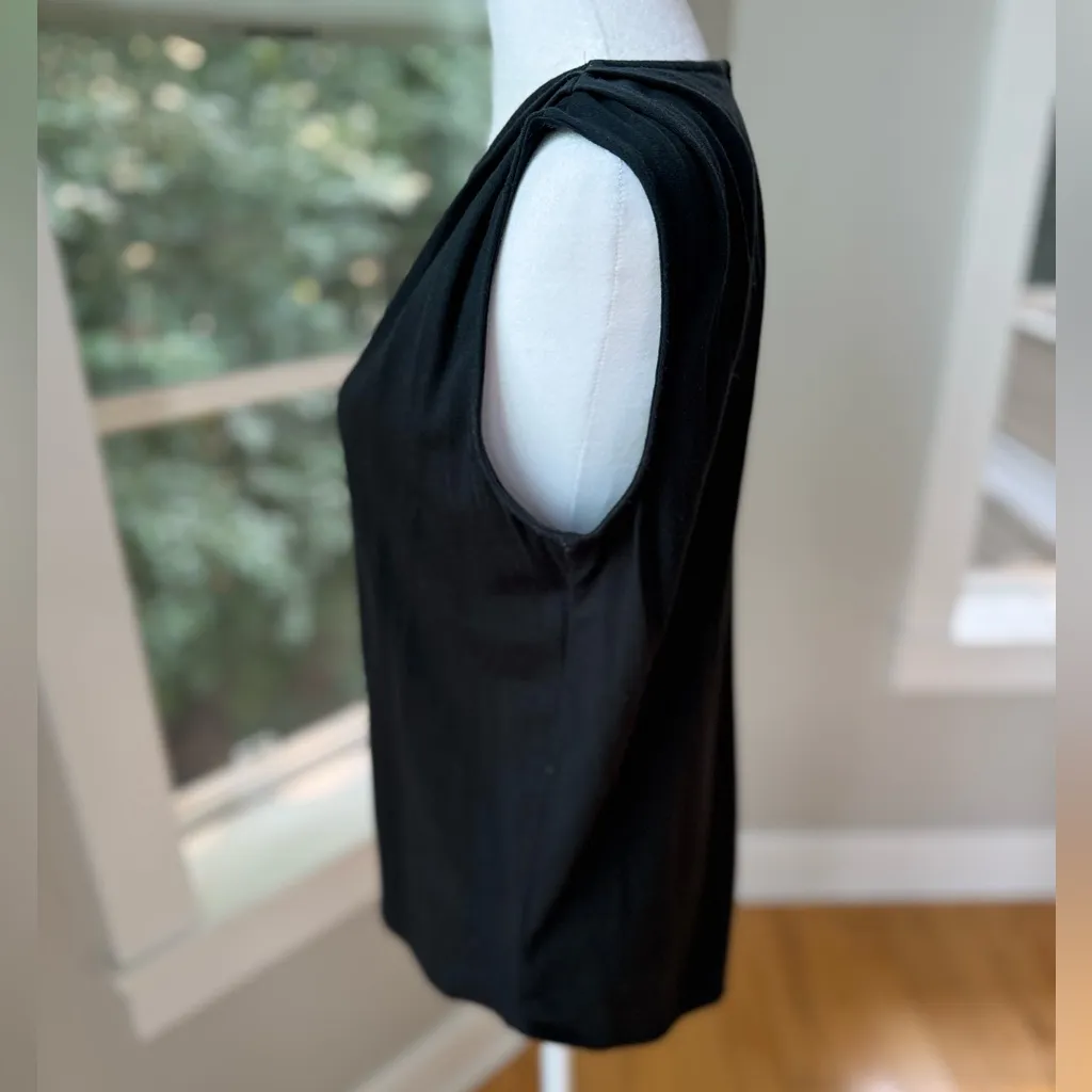 Ann Taylor Petite Black Sleeveless Crew Neck Blouse Gathered Shoulder Sz XSP - Image 2
