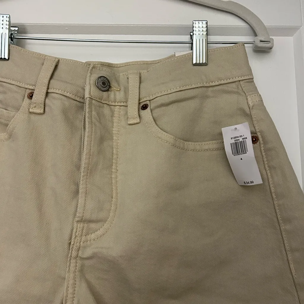 Old Navy High Waist Beige Shorts - Image 2