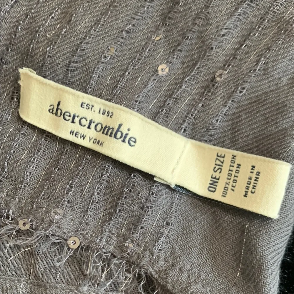 Abercrombie Metallic Silver Gray Sequin Elegant Shimmer Scarf One Size - Image 2
