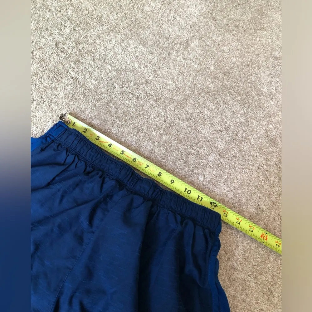 Nike Dri Fit Women’s size L Running Shorts Athletic sportswear - Image 7