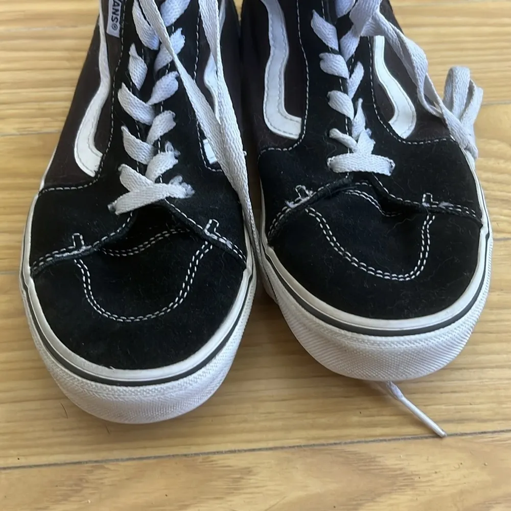 Vans Black and White Sk8-Hi Sneakers - Image 9