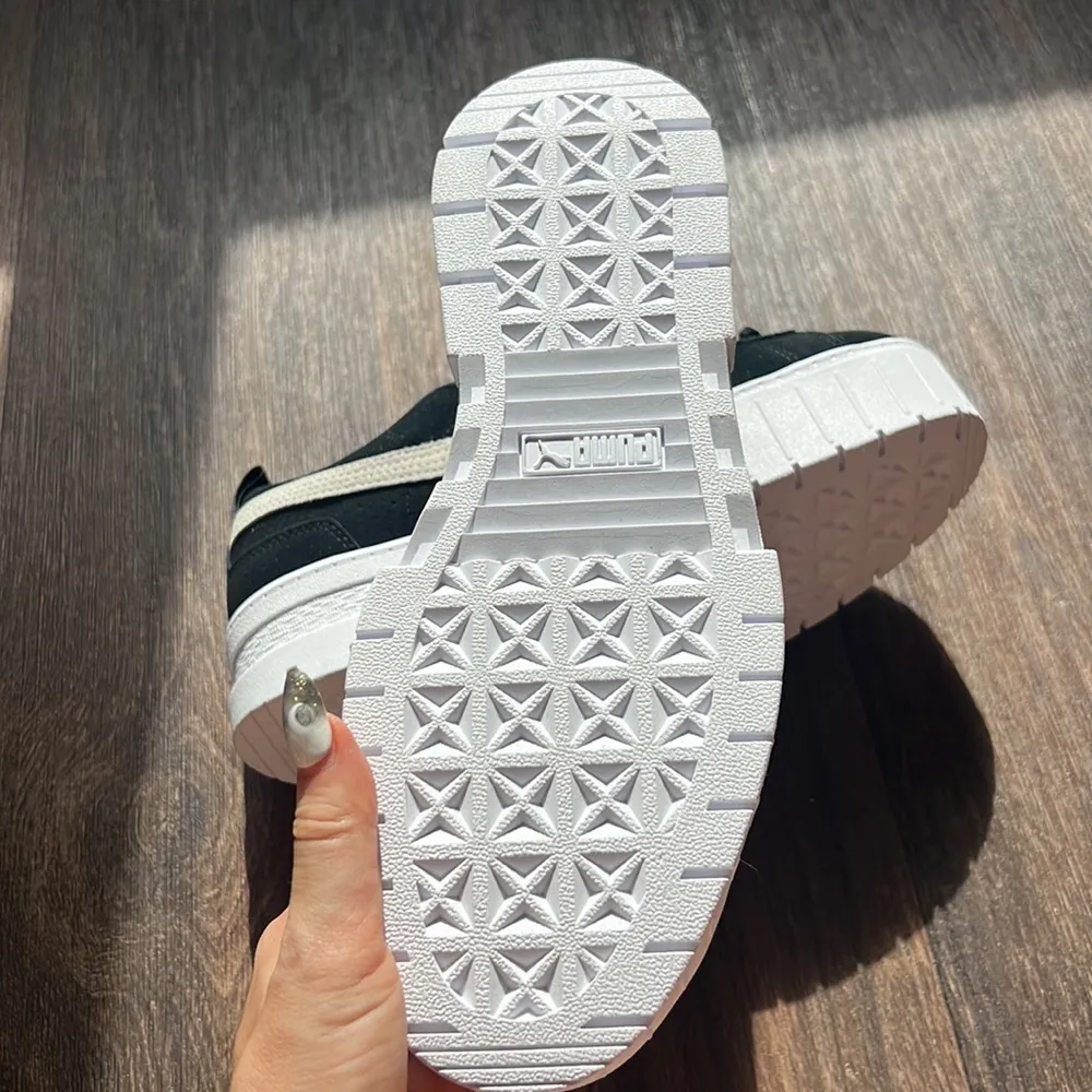 Mayze Classic Sneakers - Image 6