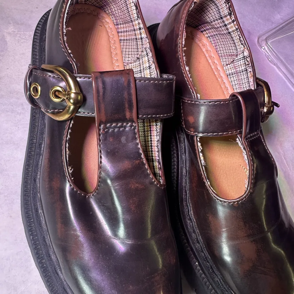 Sam Edelman Black Platform Shoes with Gold Buckle - Image 16