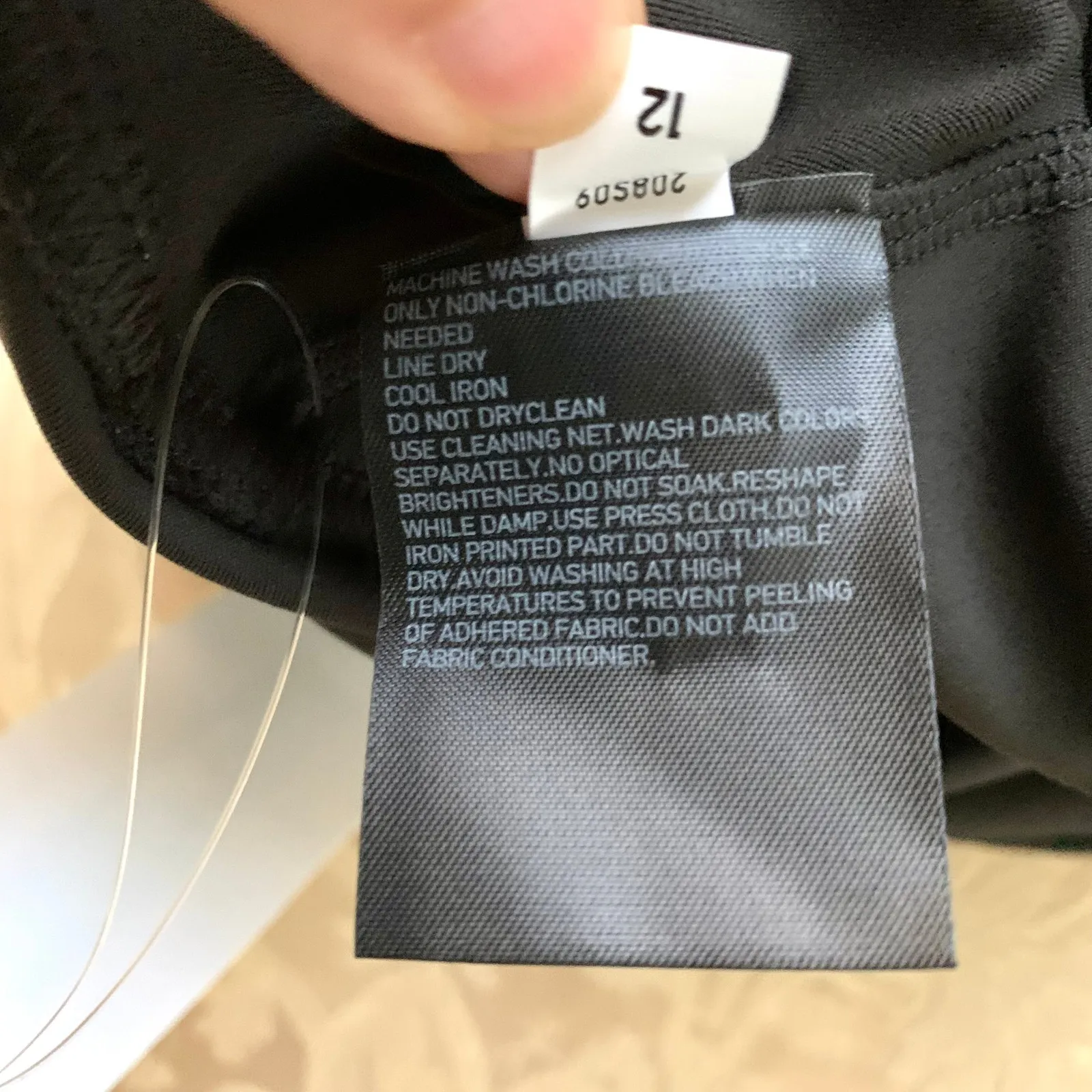 Uniqlo Ultra Stretch Active Mini Skort in Black - Image 8