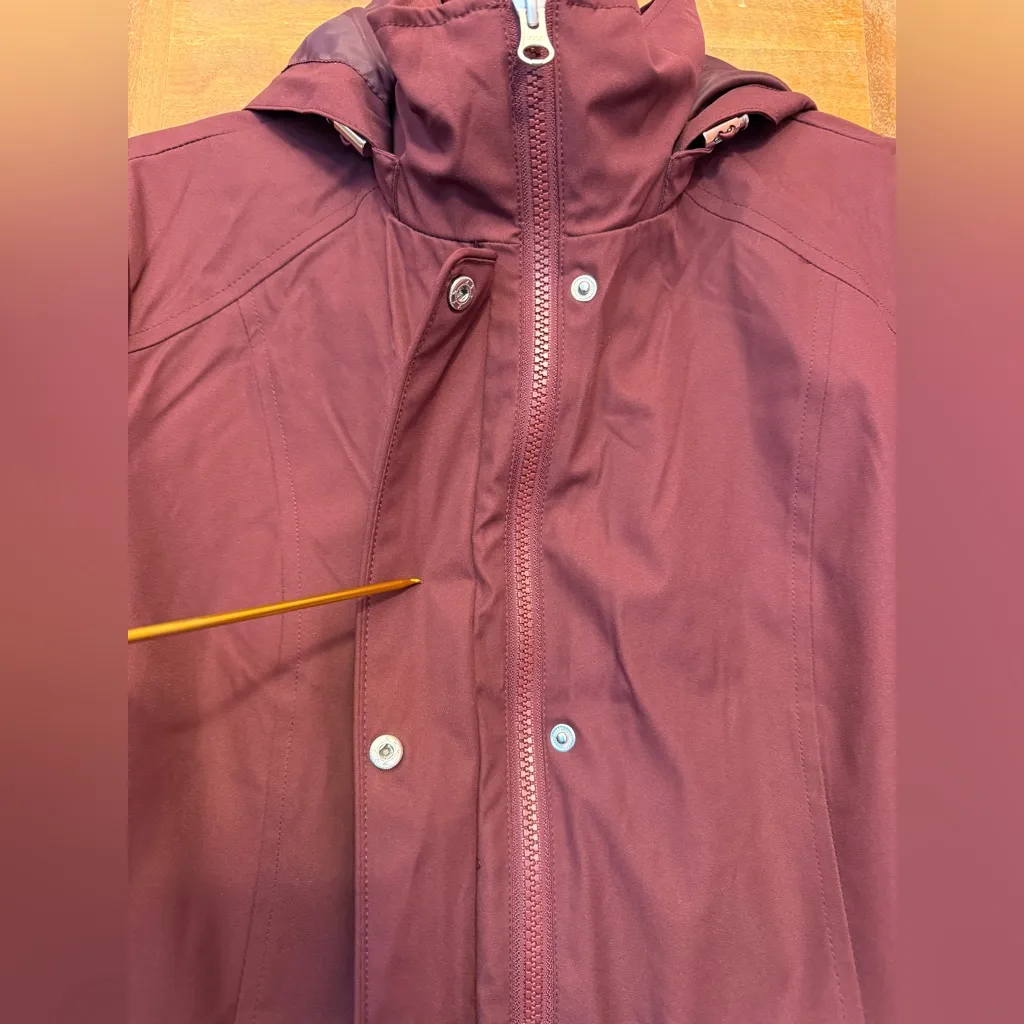 Lands’ End Women’s 3 in 1 Hooded Burgundy Jacket Coat w Puffer Vest NWT - Image 3