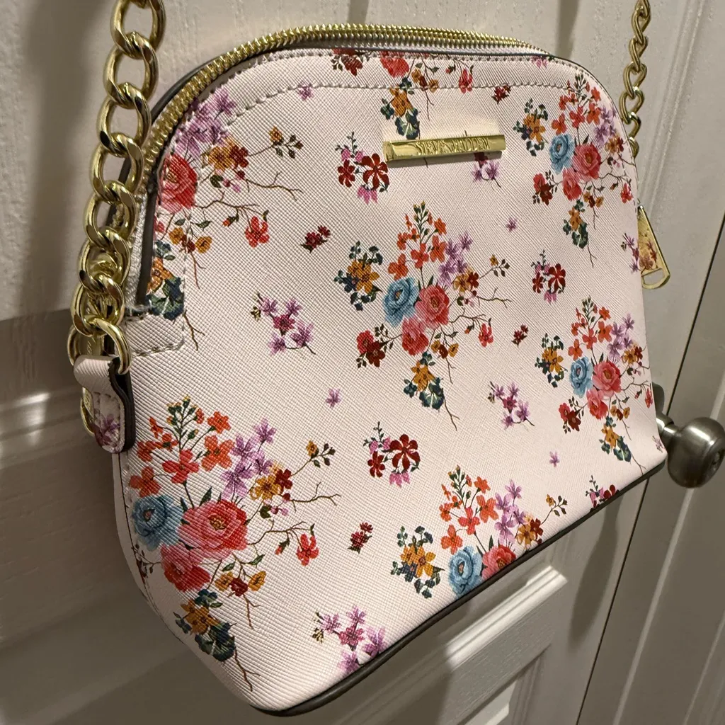 NWOT Steve Madden Floral Crossbody Bag - Image 3