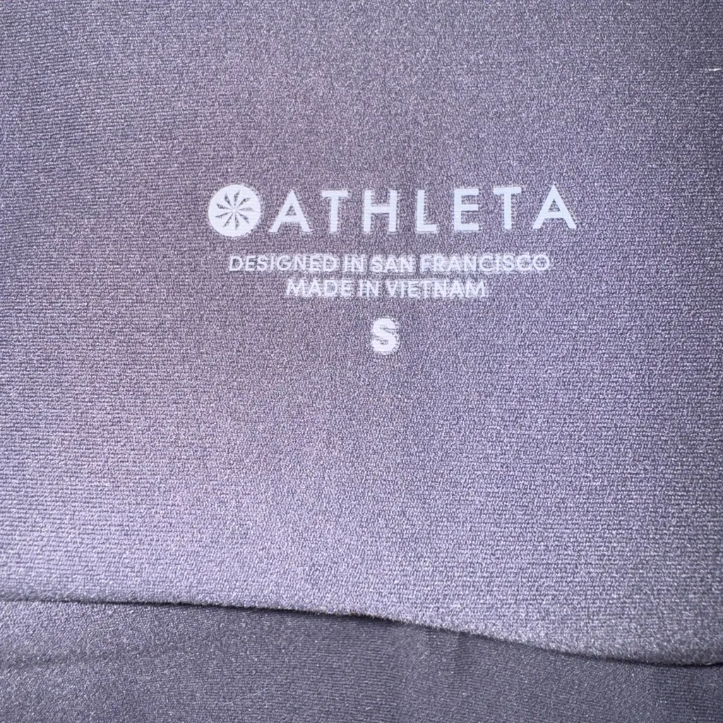 Athleta Elation Scallop Capri Yoga Workout Gray Pink Spring Night Size S - Image 8