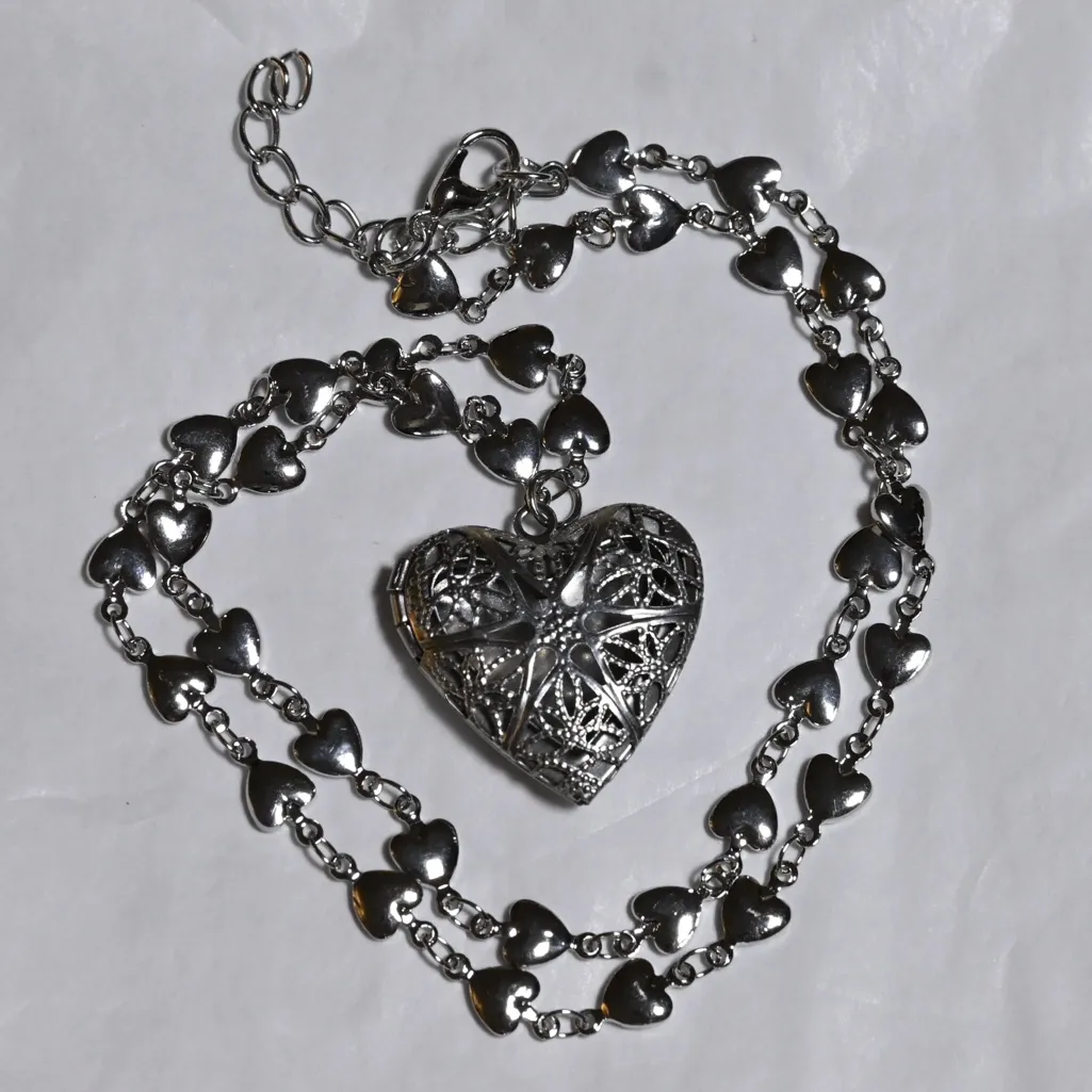 Chic Silver Heart Charm Locket Necklace for Picture valentine love partner child - Image 5