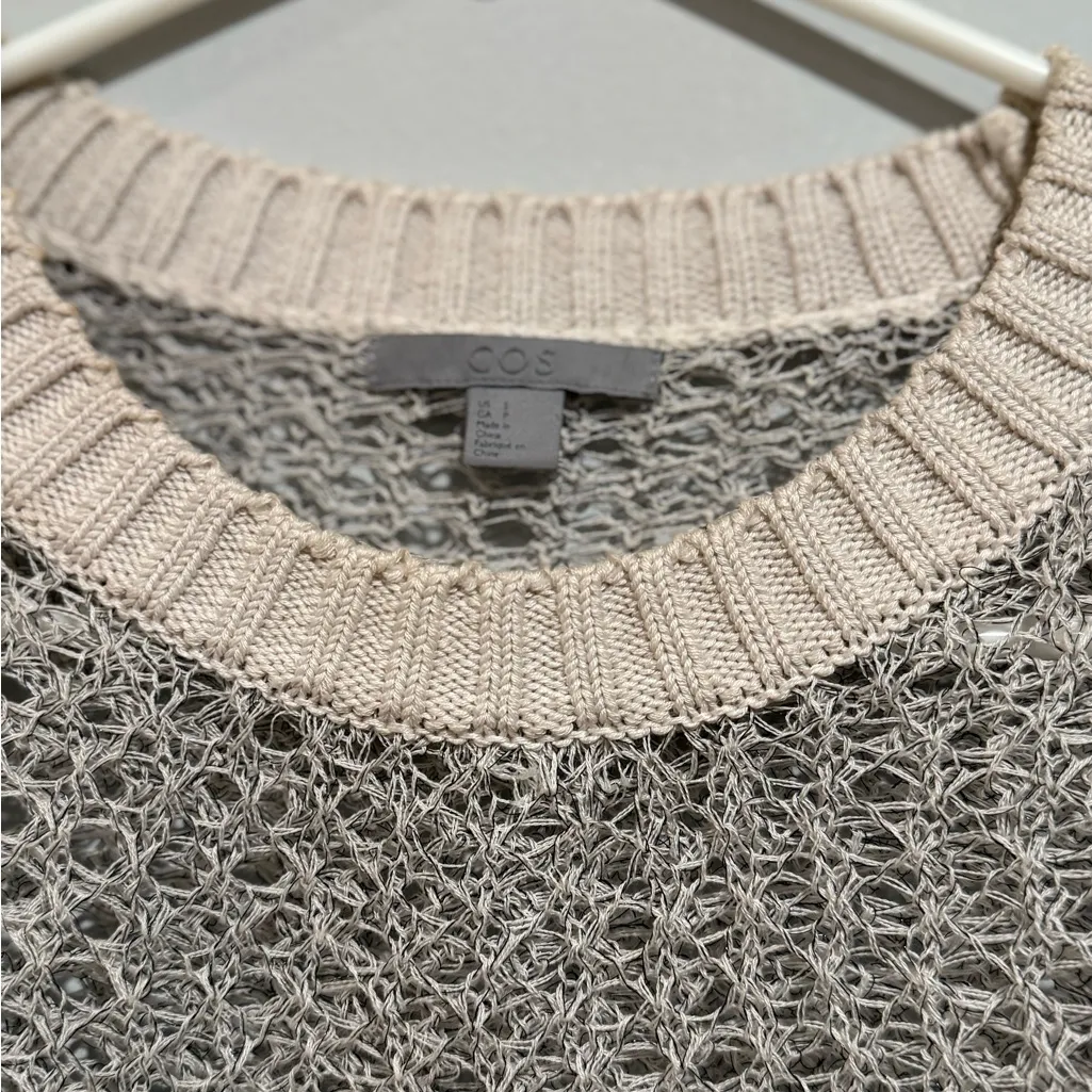 COS Men's Textured Gray Sweater - Image 3
